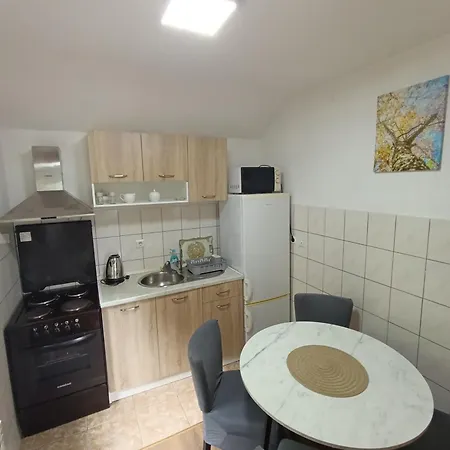Saraj Heights House Apartment *