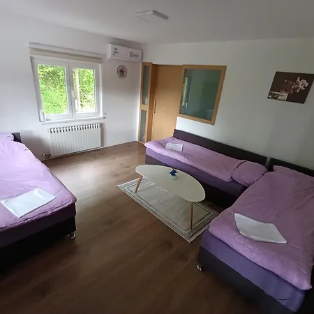 דירה Saraj Heights House *