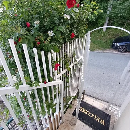 Saraj Heights House Apartament *