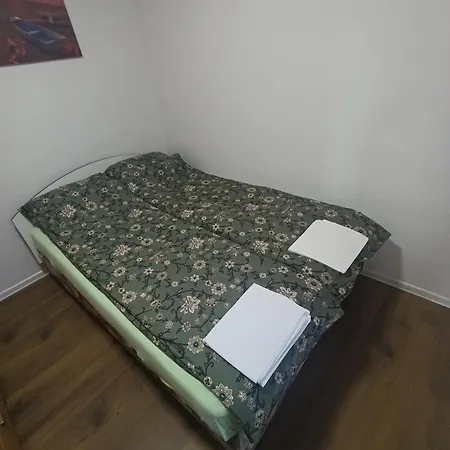 Saraj Heights House דירה *